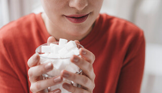 5 Signs that sugar is aging your skin